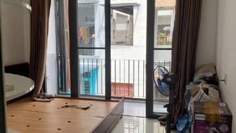 Nhà mặt tiền đường 47 tân Quy Q7