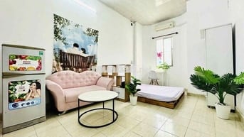 Chính chủ cần sang HĐ thuê Studio cửa sổ Q4 - Ngay ĐH Nguyễn Tất Thành