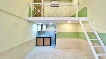 Gần Trung tâm, tiện di chuyển TDTU, NTTU, UFM - Gác cao cửa sổ thoáng
