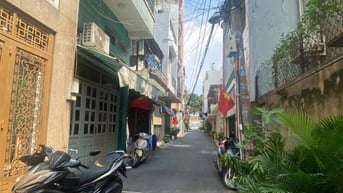 CHO THUÊ NHÀ ĐƯỜNG Luỹ BÁN BÍCH : 4 x 13 ĐÚC 3 Lầu Đẹp : 3 PN 