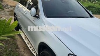 Mercedes Benz GLC 2018 250 4Matic - 90000 km