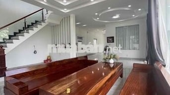 Bán Biệt Thự Chánh Nghĩa Thủ Dầu Một 520 m2