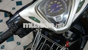 Cần bán xe nhà đang đi