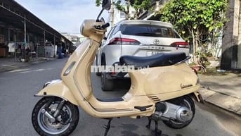 Vespa FI 3vie . 213 biển sg ngay chủ ký xe cọp