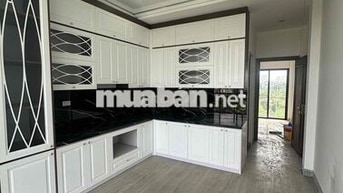 bán nhà Đại Mỗ 40m 6 tầng thang máy- ô tô đỗ cửa