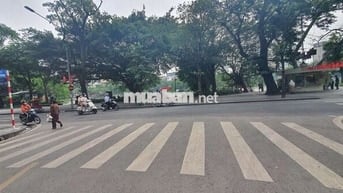 Bán Nhà Lô Góc View Hồ Gươm Bảo Khánh Hoàn Kiếm 7 tầng 135.5 Tỷ