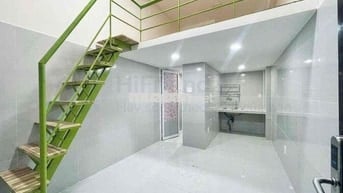 TRỐNG LẠI CHƯNG CƯ RỘNG 40m2 Ở ĐƯỢC 4 NGƯỜI NGAY NGÃ TƯ HÀNG XANH