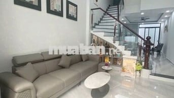 Bán gấp nhà 160 Nguyễn Văn Quỳ Quận 7- oto – Nhà đẹp xuất sắc, vào ở