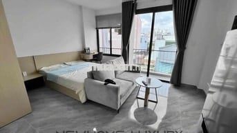 🏡Căn Hộ Ngay Nguyễn Văn Trỗi 👉Full Nội Thất - Bancol Lớn