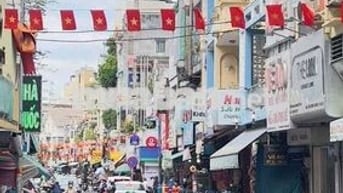 Cho thuê MBKD Mặt Tiền Cư Xá Đô Thành,Q3,dtsd 24m2,wc riêng, giá 11tr.