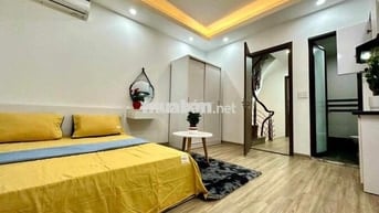 BÁN NHÀ TRẦN CUNG – TOÀ NHÀ DÒNG TIỀN – 9 PHÒNG KHÉP KÍN