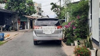 Gia đình mình muốn đổi xe nên cần bán lại