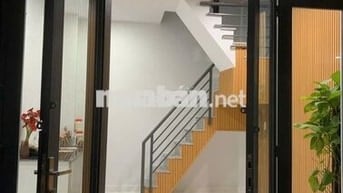 Nhà 3 tầng giá tốt..!, Hiệp Bình Chánh, Thủ Đức gần TTTM Gigamall,