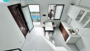 Căn hộ rộng 80m2 giá rẻ đi bộ ra FTU2, UTH, UEF, VLU, HIU, Hàng Xanh.