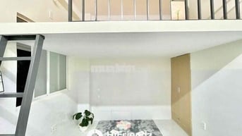 PHÒNG DUPLEX SẲN MÁY LẠNH GẦN ĐẠI HỌC VĂN HIẾN NGAY ĐẦM SEN qua Q10