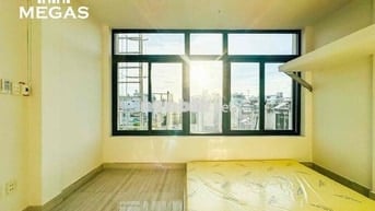 Phòng Đẹp Cửa Sổ Nội Thất Đầy Đủ Mới Xây Ngay Trường Đại Học Văn Lang