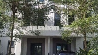 Bán gấp biệt thự đã hoàn thiện _ 1 trệt 2 lầu, 90m2 _ Cách Hóc Môn 2km