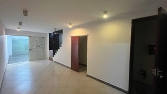 Cần bán sớm nhà Linh Lang,~ 80m2, lô góc, 3 thoáng, trước sau như 1 