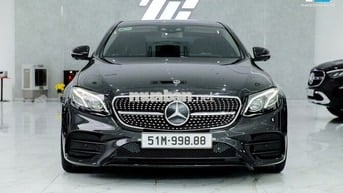 Mercedes Benz E Class 2019 E300 AMG - 37000 km
