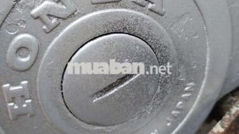 Xe cub đèn vuông có để