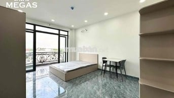 Căn Hộ ban công full nội thất mới xây gần Văn Lang