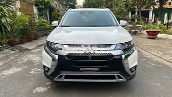 Mitsubishi outlander 2020 xăng 2.4L premium 2 cầu