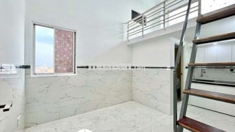 💥Duplex cao 2m_cửa sổ lớn_thang máy_Ngay sát cầu Chữ Y 💥