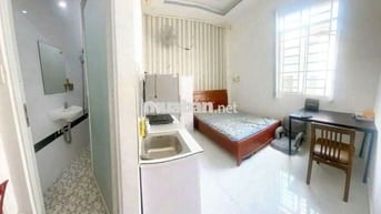 🥰STUDIO CỬA SỔ TRỜI_GẦN STU,UEH,SPU,SGU_CỌC 1 THÁNG_TRỐNG SẴN_FREE XE