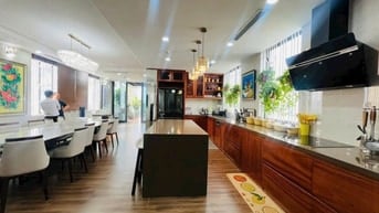Bán nhà mặt phố Lò Đúc , 80m2 x7 tầng , vị trí đẹp, mặt tiền rộng,