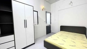 2 phòng ngủ đối diện công viên Lê Thị Riêng, full nội thất, sạch sẽ…