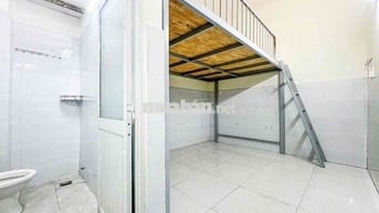 Có Gác + 20m2+ đường Linh Trung