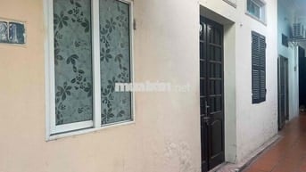 chủ gửi bán đất tặng nhà 2tầng thượng thanh long biên