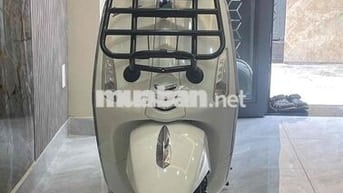 Piaggio Vespa Primavera đăng ký cuối 2015. Xe BSTP