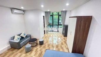 Căn studio 30m2 full đồ,phòng nhiều ánh sáng,oto đỗ cổng, khu Cầu Giấy