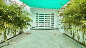 CHO THUÊ NHÀ CÓ SÂN VƯỜN 3 PHÒNG NGỦ HẺM Ô TÔ ĐƯỜNG HOÀNG DIỆU
