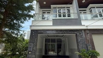 Bán nhà đẹp 4 tầng ,gần huỳnh tấn phát quận 7 nhà bè ,đường oto 8m
