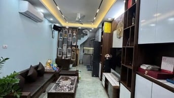 Nhà đẹp Vũ Xuân - Trung tâm Sài Đồng- Tặng Full nội thất