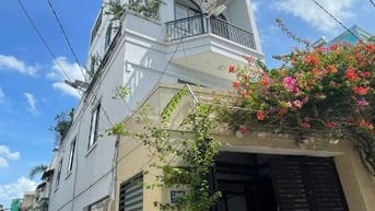 Nhà mặt tiền hẻm xe hơi tương lai mở rộng 10m, tiện KD mọi ngành nghề