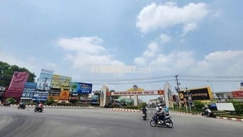 Tòa nhà Vp 5 Tầng trung tâm KCN Biên Hòa