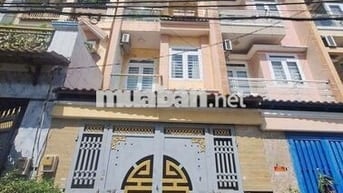 Nhà 1 trệt 3 lầu full nội thất đường số 6 BHH B bình tân
