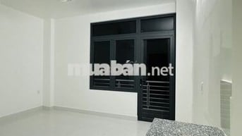 Phòng trọ có ban công, máy lạnh quận 8 gần cầu Nguyễn Văn Cừ