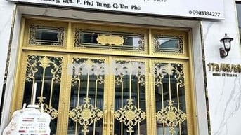 cần sang tiệm nail full nội thất lượng khách ổn định Tân phú