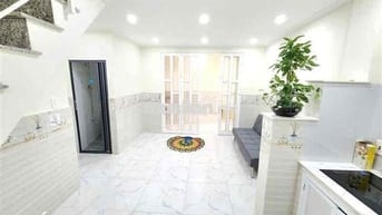 Bán nhà Quanng Trung, 40m2, 2 Tầng, 2PN, hẻm ÔTÔ nhựa 4m, nhà mới, TL