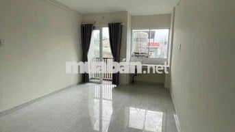 Cho thuê căn hộ Studio ban công rộng rãi tại Quận 4 – Nội thất đầy đủ