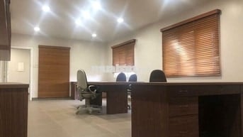 CHo thuê Văn Phòng Ung Văn Khiêm dt 90m2