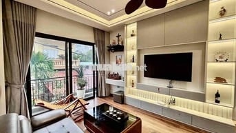 ❌NHÀ ĐẸP PỐ NGỌC THUỴ HƠN 11 TỈ Ô TÔ NGỦ TROG NHÀ. 48M.FULL NỘI THẤT❌