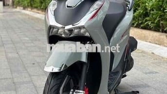 SH 125 ABS 2025 xám xi măng chạy 500km- Mới Keng