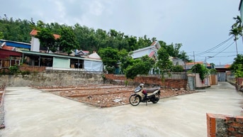 Hạ giá bán nhanh  1 lô Góc Trung Tâm TT Núi Đèo, Tuyến 2 Đường 25/1