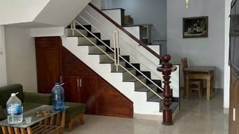 Nhà cách MT phú Thọ Hoà Đúc 2 Lầu 4.6 tỷ 