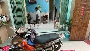 Hẻm Hòa Bình, Sát Đầm Sen, 2 tầng, nhà cũ, giá bao tốt, ngang 6,9m